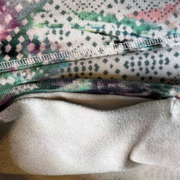 Prana Isaline Bra & Pillar Printed Leggings – 2 Piece Set - Picture 6 of 10